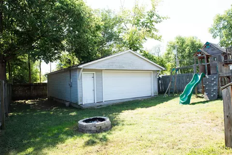 607 E Thompson St, Edinburgh, IN 46124 photo 30