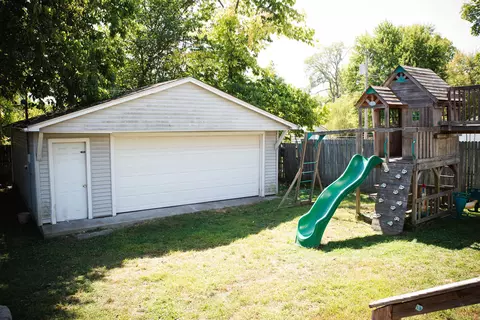 607 E Thompson St, Edinburgh, IN 46124 photo 31