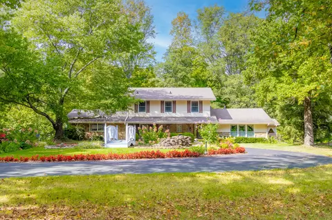 1743 N Ridgewood Dr, Columbus, IN 47203