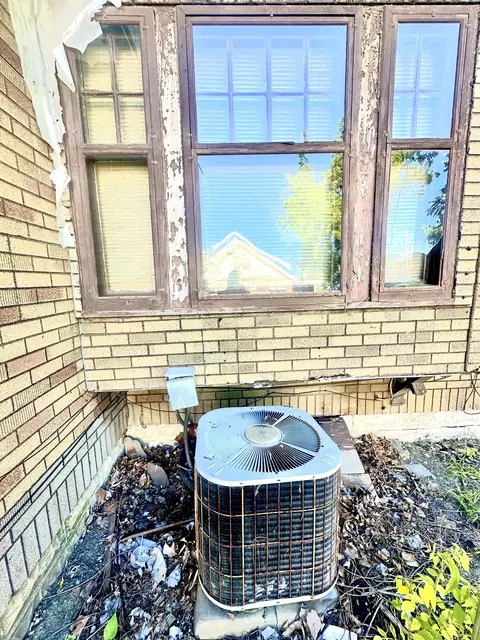 402 E 8th St, Muncie, IN 47302 photo 3