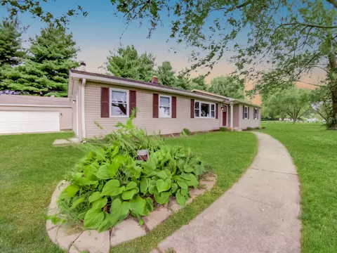729 N Knightstown Rd, Shelbyville, IN 46176