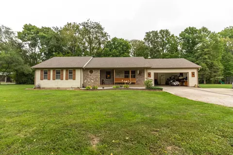 8175 S Dyson Dr, Nineveh, IN 46164