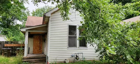 1010 California St, Columbus, IN 47201