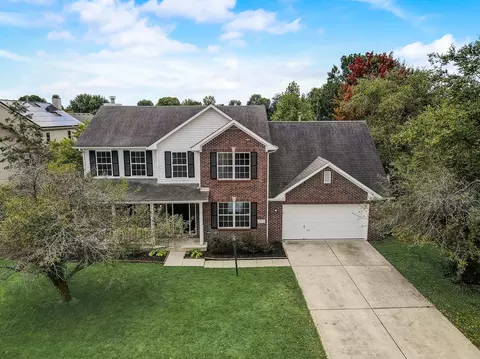 10397 Hillsborough Dr, Fishers, IN 46037