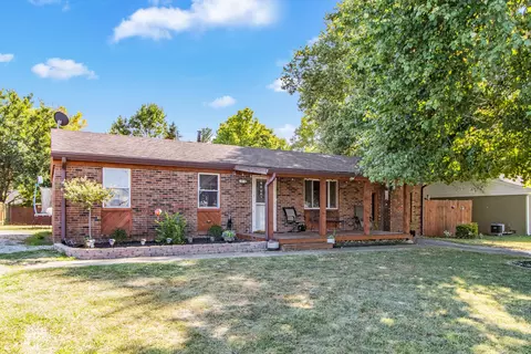 141 Hauser Dr, Hope, IN 47246
