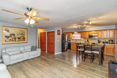 141 Hauser Dr, Hope, IN 47246 photo 8