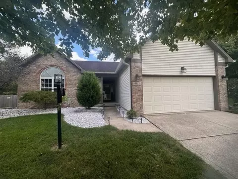 8527 Cressmoor Ct, Indianapolis, IN 46234
