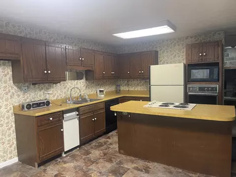 151 W Epler Ave, Indianapolis, IN 46217 photo 8