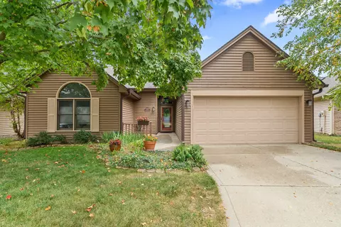 10796 Oyster Bay Ct, Indianapolis, IN 46236