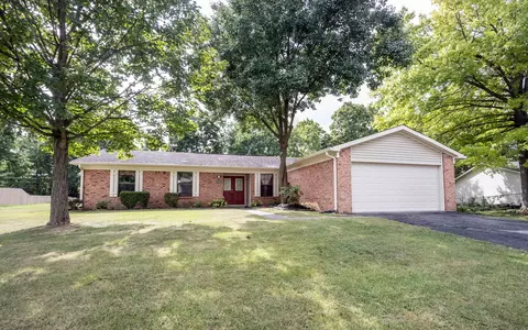 9030 Powderhorn Ln, Indianapolis, IN 46256