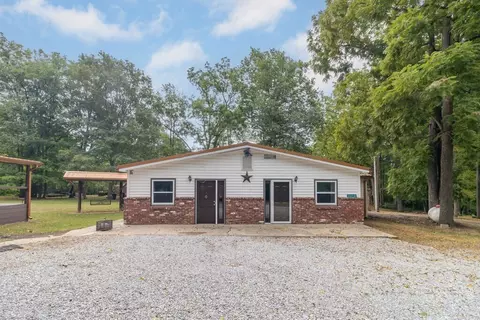 8870 S Birchwood Dr, Knightstown, IN 46148