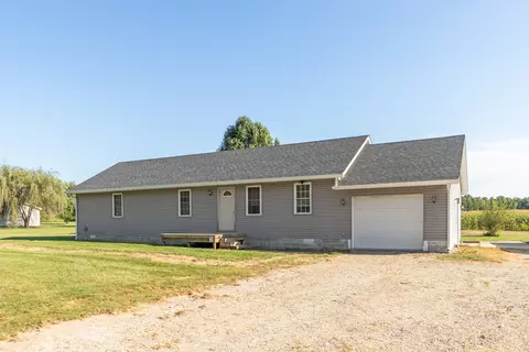 8595 W Red St S, North Vernon, IN 47265