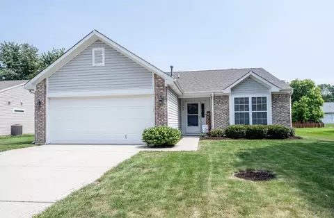 13303 Eastwood Ln, Fishers, IN 46038
