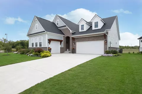 7243 Delmont Dr, Carmel, IN 46033