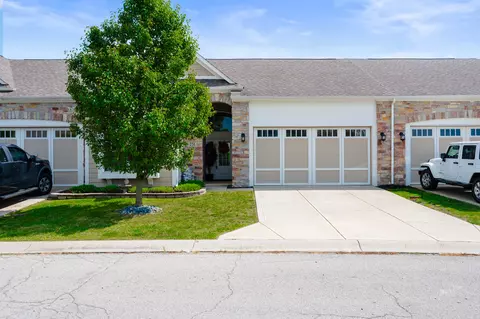 231 Coatsville Dr, Westfield, IN 46074