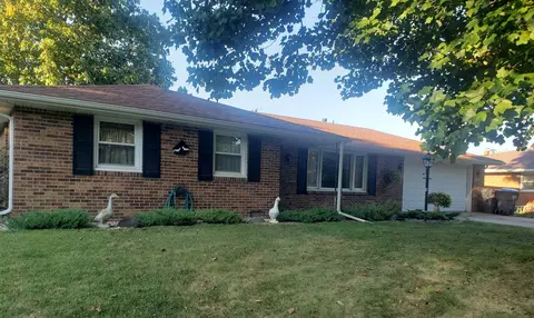 3506 River Park Dr, Anderson, IN 46012