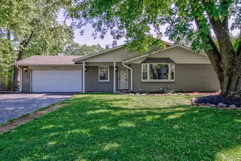 8005 Wallingwood Dr, Indianapolis, IN 46256