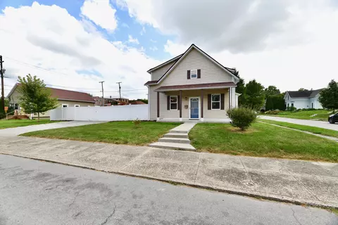 106 W 4th St, Sheridan, IN 46069