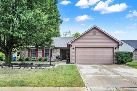 12725 Sovereign Ln, Fishers, IN 46038