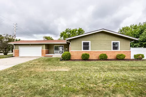 6 N Irwin St, Indianapolis, IN 46219