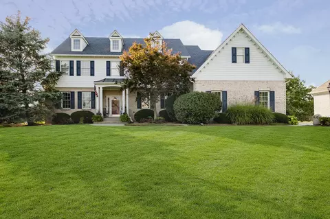 13696 High Point Cir, Fishers, IN 46038
