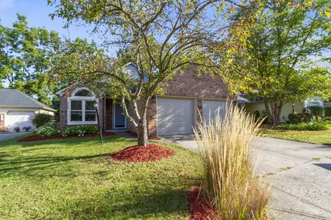 6728 Prince Regent Ct, Indianapolis, IN 46250