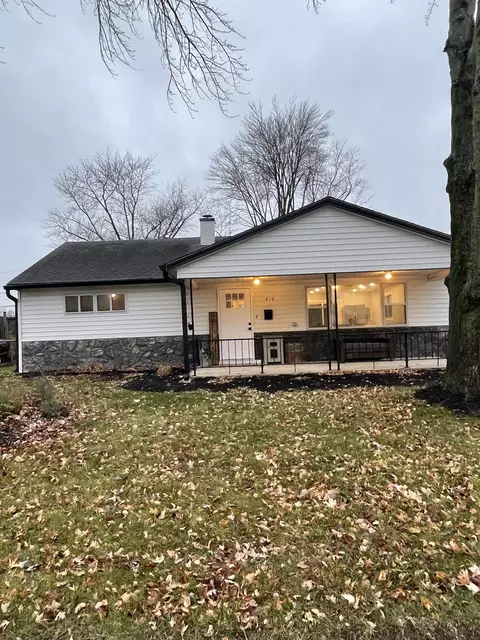 610 Carol Dr, Greenwood, IN 46143