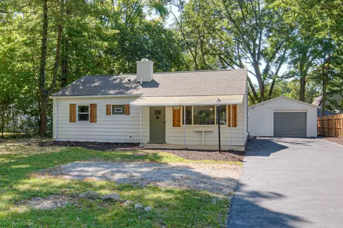 1905 E 75th St, Indianapolis, IN 46240