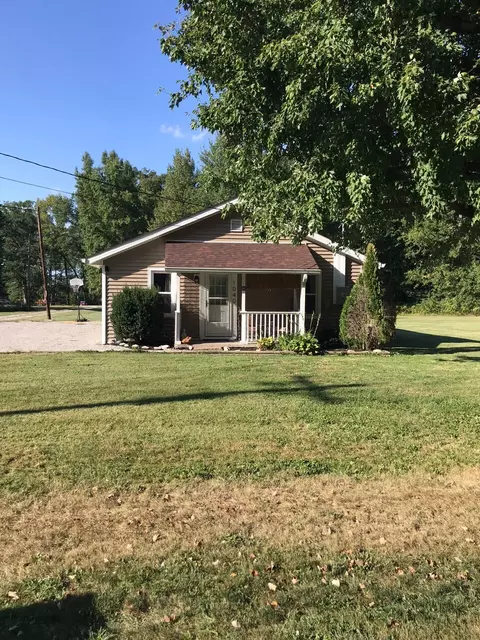 1040 W 625 S, Columbus, IN 47201