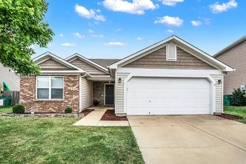 3734 Golden Grain Dr, Whitestown, IN 46075