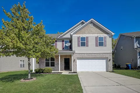 11538 Long Lake Dr, Indianapolis, IN 46235