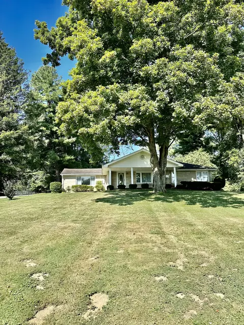 1305 Crawford Dr, Bedford, IN 47421