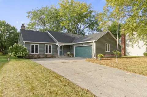 246 Yorkshire Cir, Noblesville, IN 46060