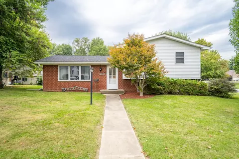 819 Stadium Dr, Greencastle, IN 46135
