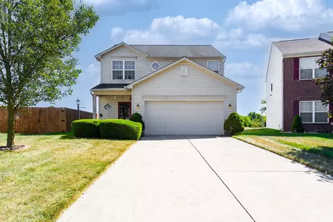 1517 Round Lake Rd, Greenwood, IN 46143