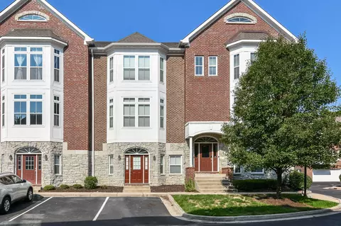 957 Brownstone Trce, Carmel, IN 46032