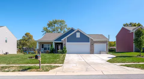 7427 Beal Cir, Indianapolis, IN 46217