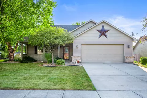 560 Redwood Dr, Pendleton, IN 46064