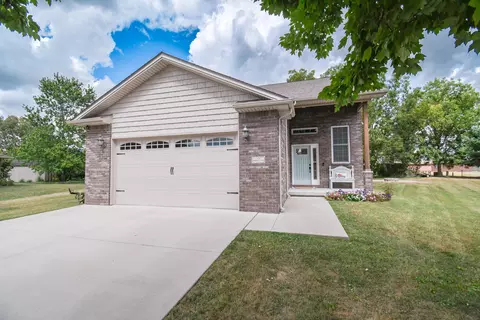 429 Deppert Ct, Seymour, IN 47274