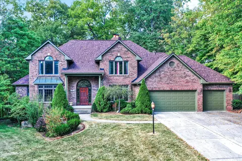 4184 S Carrie Dr, New Palestine, IN 46163