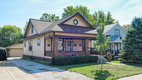 209 S 3rd Ave, Beech Grove, IN 46107