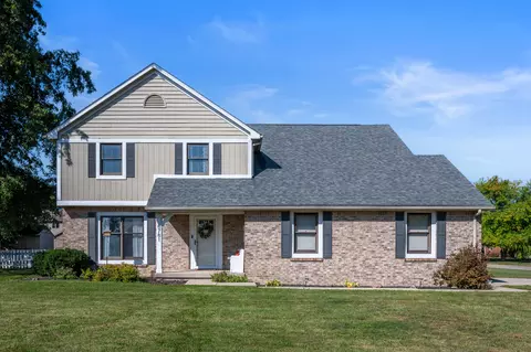 8781 Carriage Ln, Pendleton, IN 46064