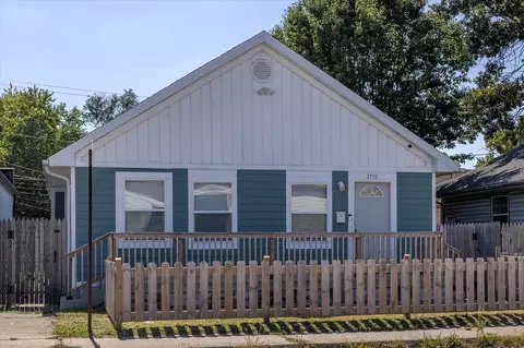 3705 E 10th St, Indianapolis, IN 46201