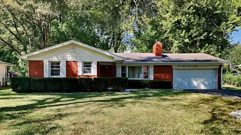 541 Lakeview Dr, Noblesville, IN 46060