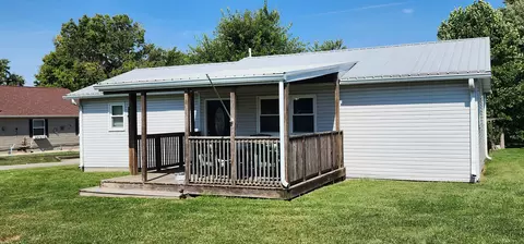 33 Center St, Greencastle, IN 46135