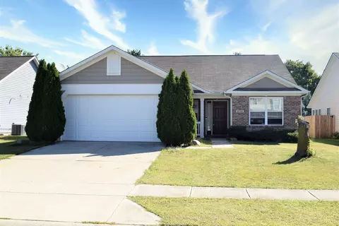 3761 White Cliff Way, Whitestown, IN 46075