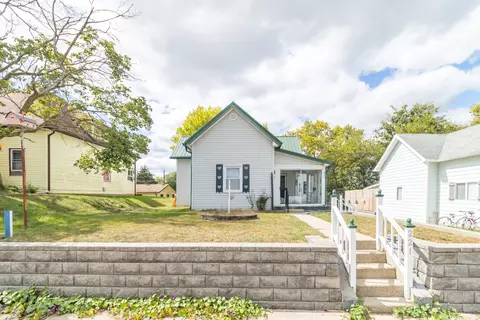 221 Meridian St, Shirley, IN 47384