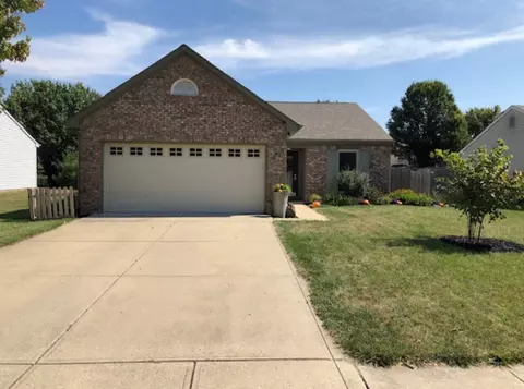 5975 Gadsen Dr, Plainfield, IN 46168