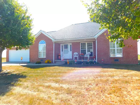 1021 S Creek Dr W, Greensburg, IN 47240