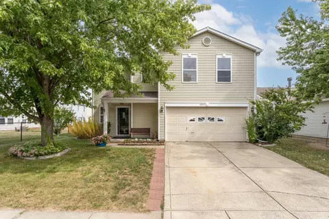 2207 Summer Breeze Way, Greenwood, IN 46143